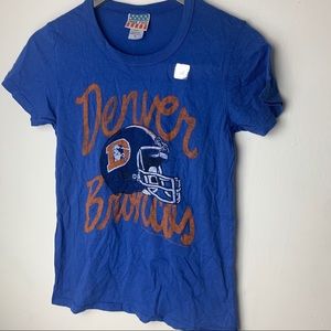 Women’s Denver Broncos t-shirt by junk food size M